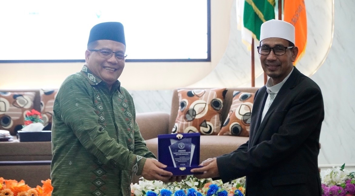 Penyerahan Cinderamata
